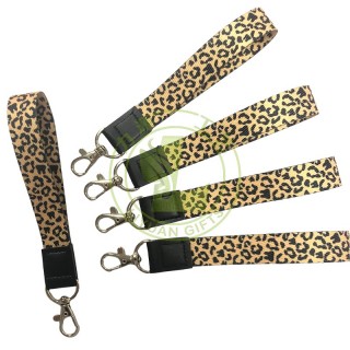 Wholesale Custom Top Quality Short Lanyard Polyester Sublimation Printed KeyChain Holder Wrist Lanyard for Keychain
