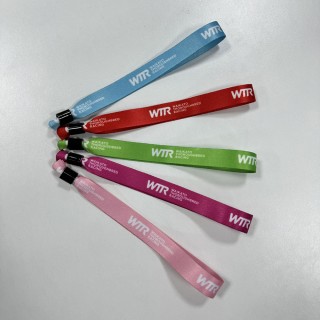 High Quality Custom Event Festival Party Ribbon Satin Fabric One Time Use Brands Logo Text Printing Wristbands Bracelets